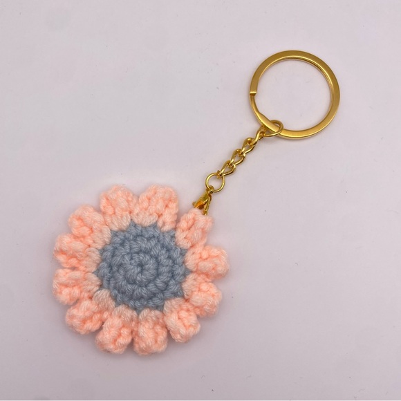 HANDMADE | Crochet Daisy | Bag Charm | Keychain | Neon Peach (Brand New!) 💘 - Picture 4 of 7